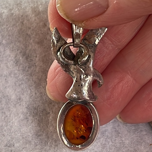 Amber & Sterling Eagle Pendant & Earrings - Picture 5 of 7